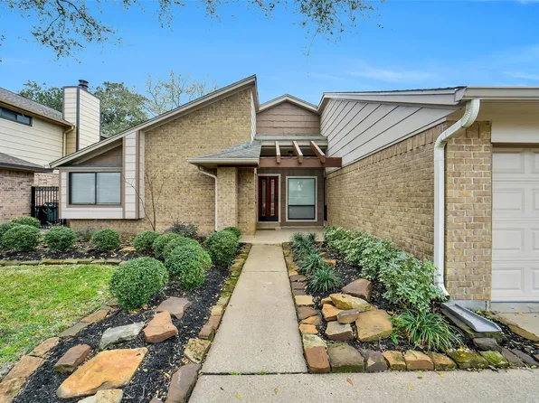 15926 Spring Forest Dr, Houston, TX 77059