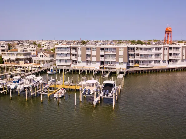 310 S West Ave APT D-1, Beach Haven, NJ 08008