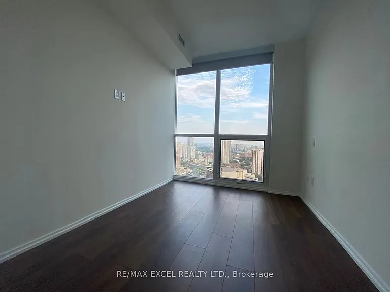 45 Charles St E #3312 — Photo 27