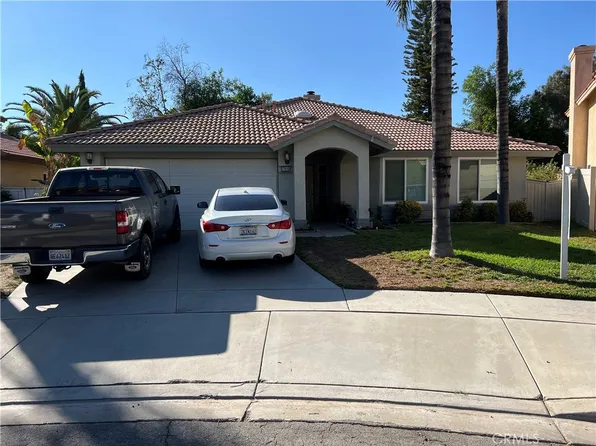 7816 Boxwood Ct, Highland, CA 92346