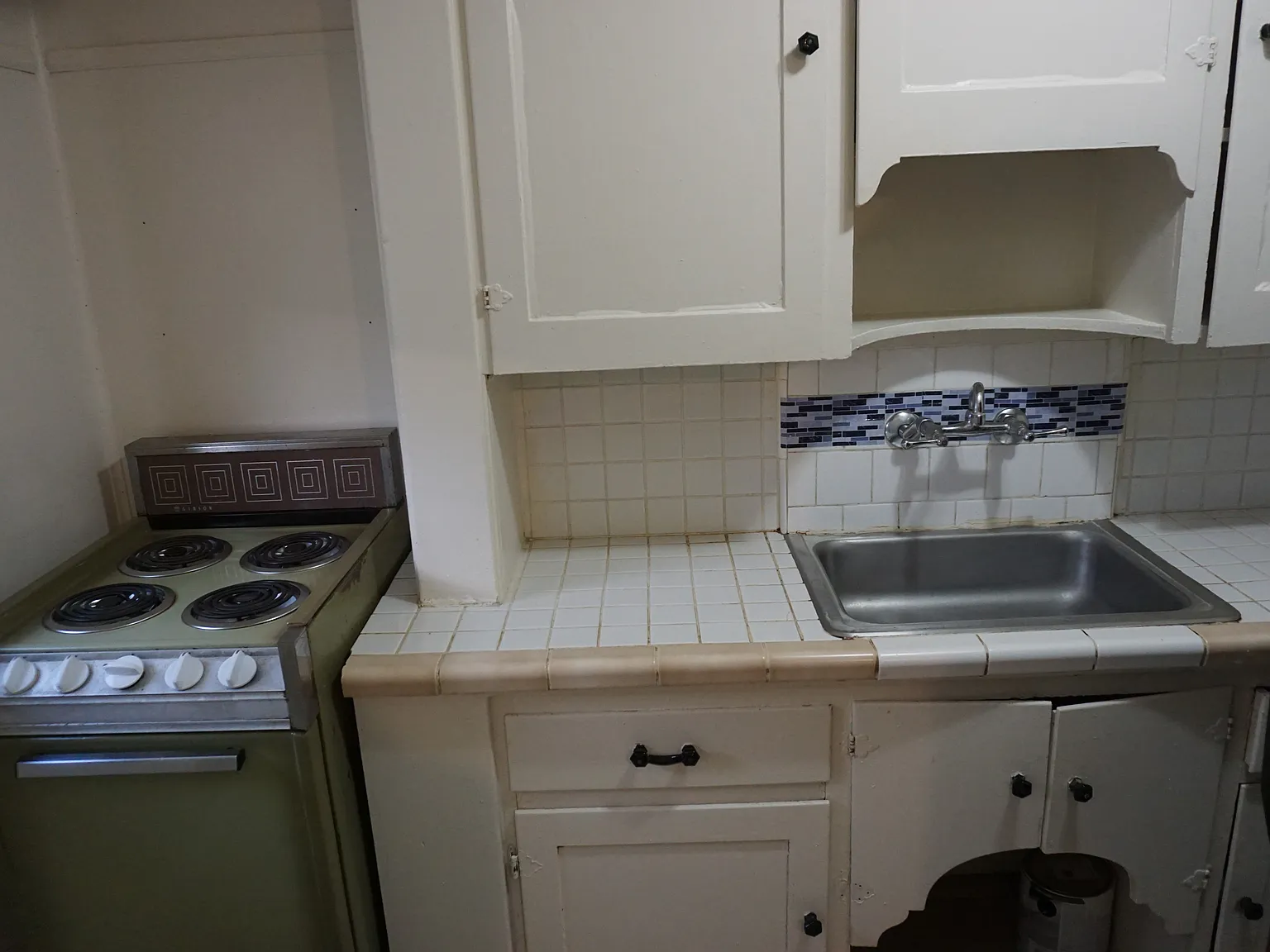 Studio, $995 — Photo 4