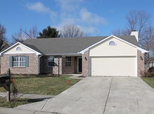 806 Ellington Cir, Greenwood, IN 46143