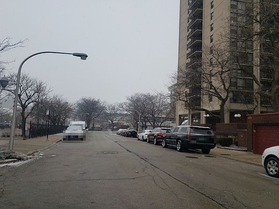 5th image of 2605 S Indiana Ave Unit 1808