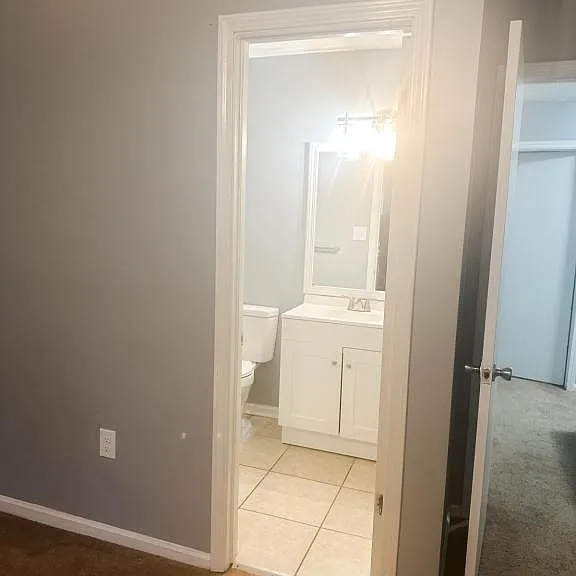 1100 Pineland Ave — Photo 14