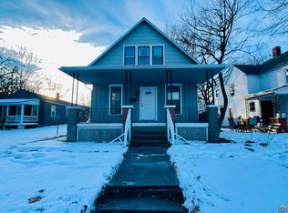 1719 SW Lane St, Topeka, KS 66604