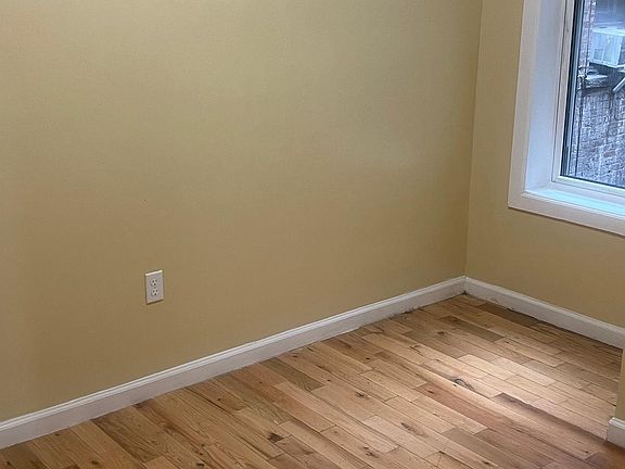 4th image of 534 W 178th St APT 34