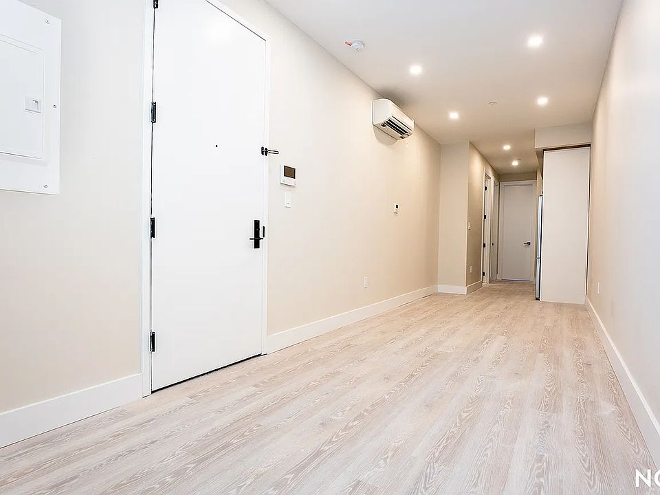1st image of 379 Knickerbocker Ave #3K