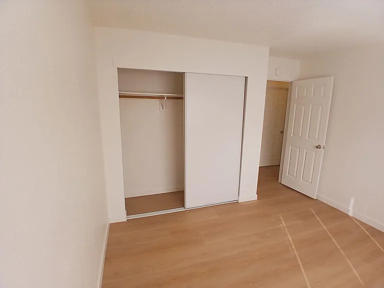 1940 Grande Cir #63 — Photo 25