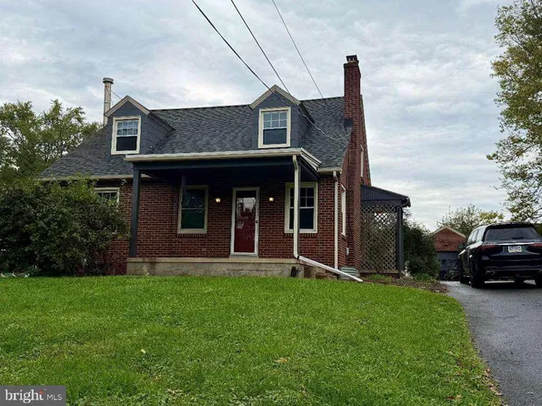 127 Lampeter Rd, Lancaster, PA 17602