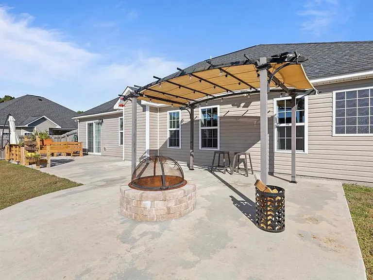302 Aquamarine Cir — Photo 22