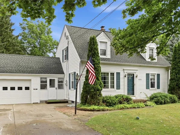 6394 Armor Duells Rd, Orchard Park, NY 14127