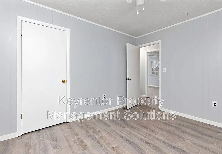 781 Cold Springs Rd — Photo 19