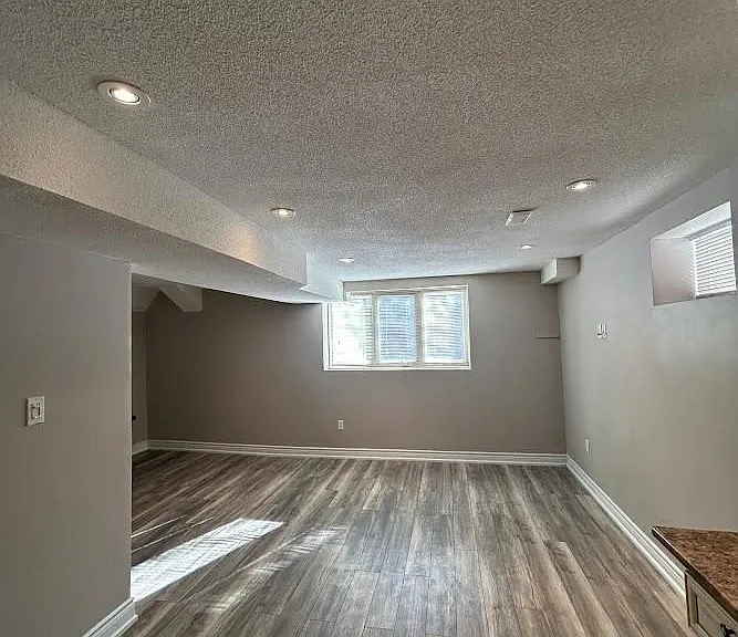 43 Littleriver Ct #LOWER — Photo 7
