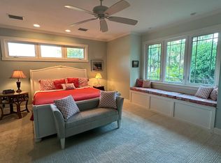 380 N Shore Dr, Sarasota, FL 34234