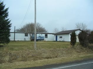 9767 N Lake Rd, Lakeview, MI 48850