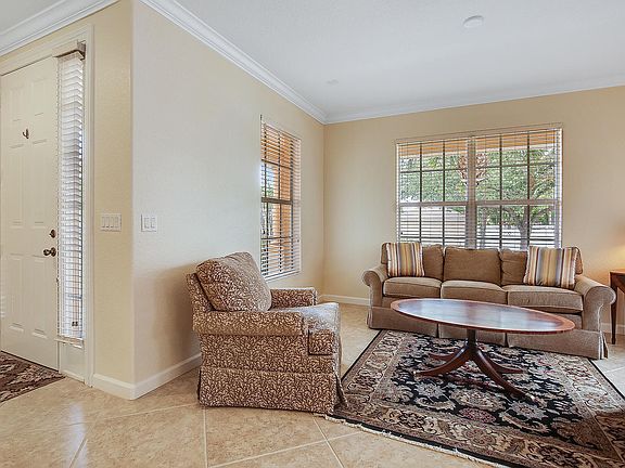 3rd image of 8513 Portobello Lane