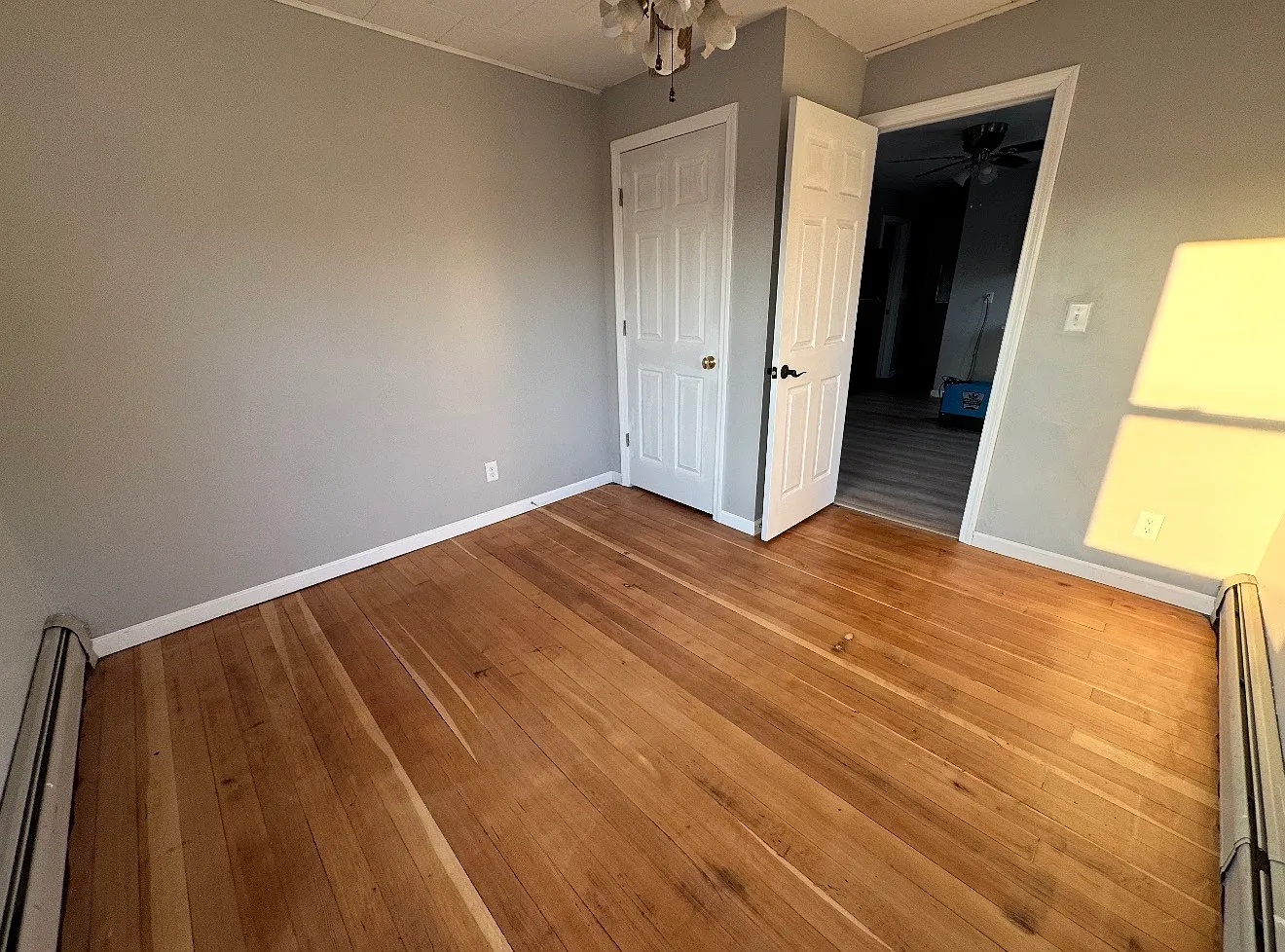 2 bed, 896 sqft, $2,000 — Photo 4