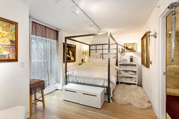 Rented by Douglas Elliman | media 11