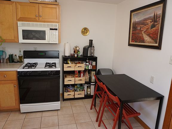 3rd image of 214 N Ellsworth Street # Fl 2nd