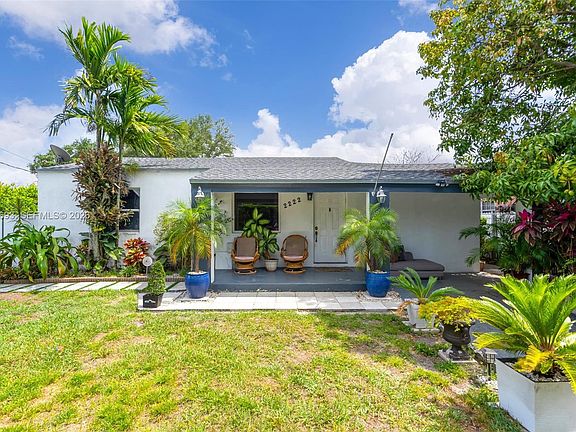 5th image of 2222 NW 105th St