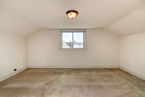 5th image of 1624 Lombard Ave