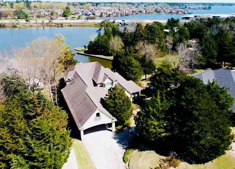 1st image of 17806 N Blue Heron Cir