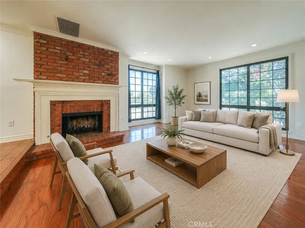 18100 Burbank Blvd Unit 14, Tarzana, CA 91356