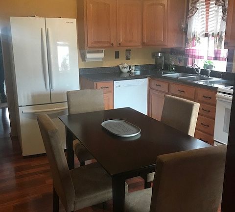 2nd image of 4018 Tholozan Ave
