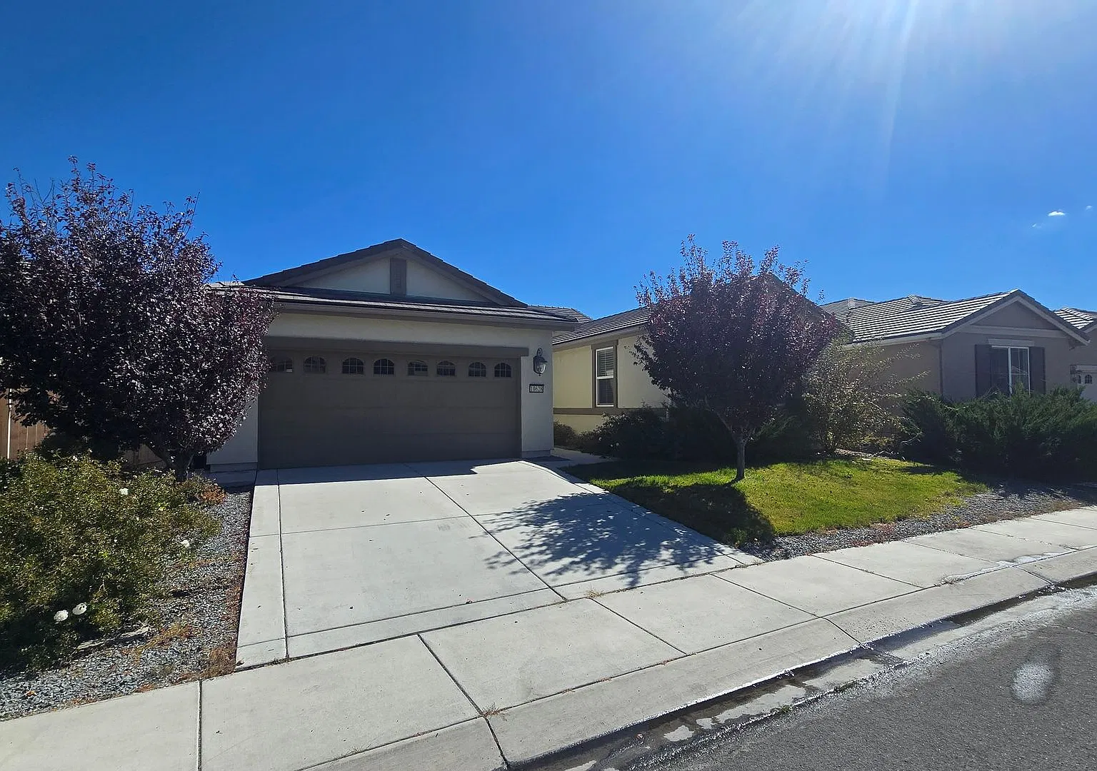 Single Story Damonte Ranch Home — Photo 1