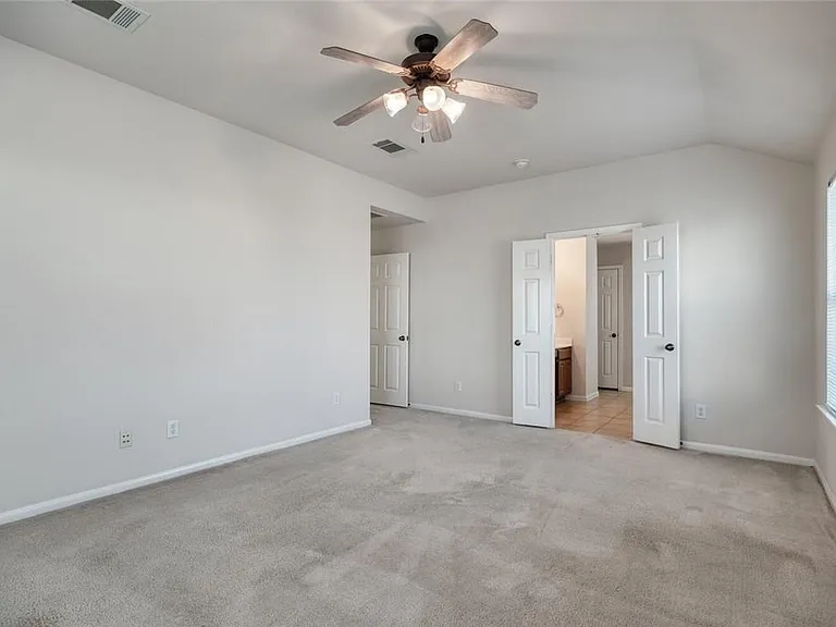314 Hidden Brook Ln — Photo 6