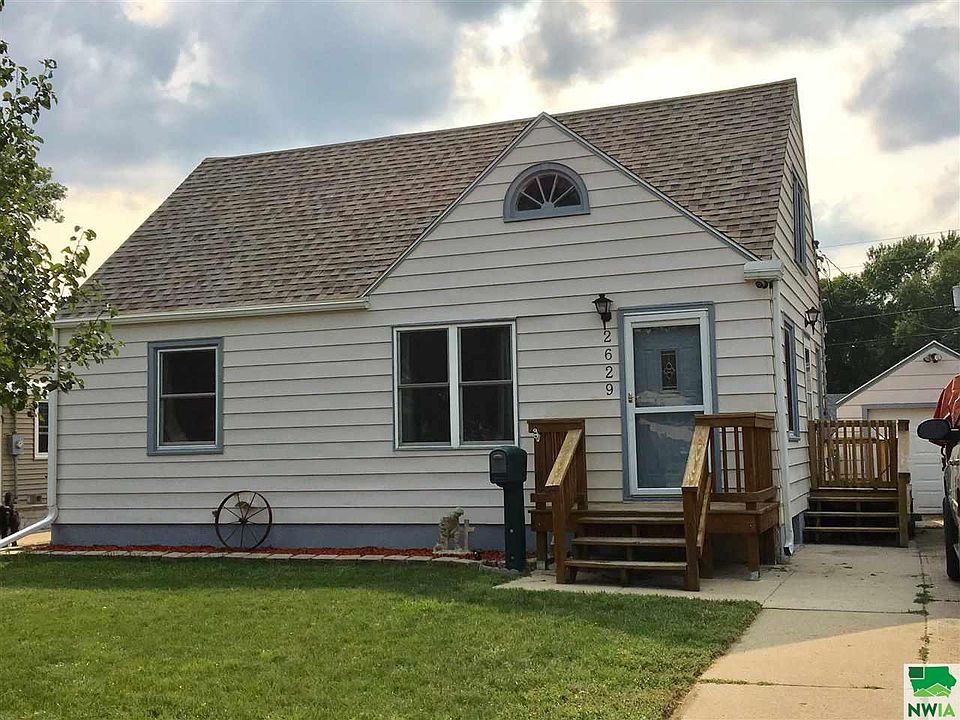 1st image of 2629 S Cornelia St