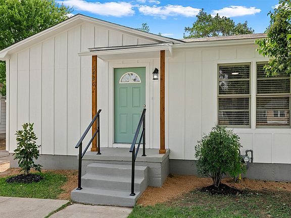 3rd image of 3436 Daughtrey Ave