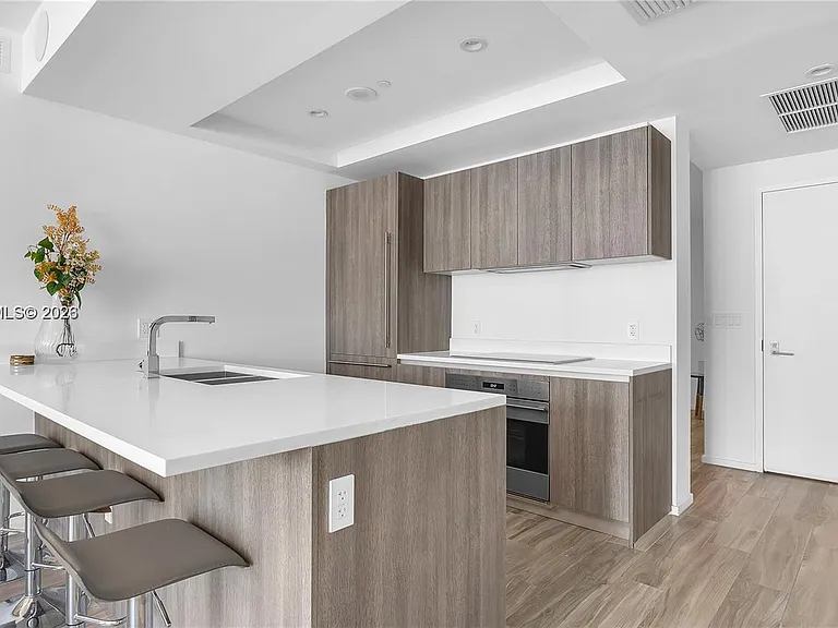 801 S Miami Ave #1102 — Photo 4