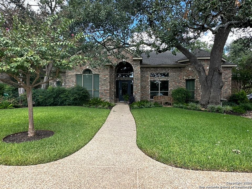 1st image of 2203 BLACKOAK BND
