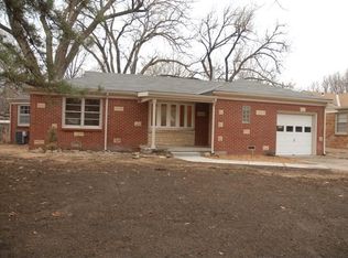 2245 S Fountain Ave, Wichita, KS 67218