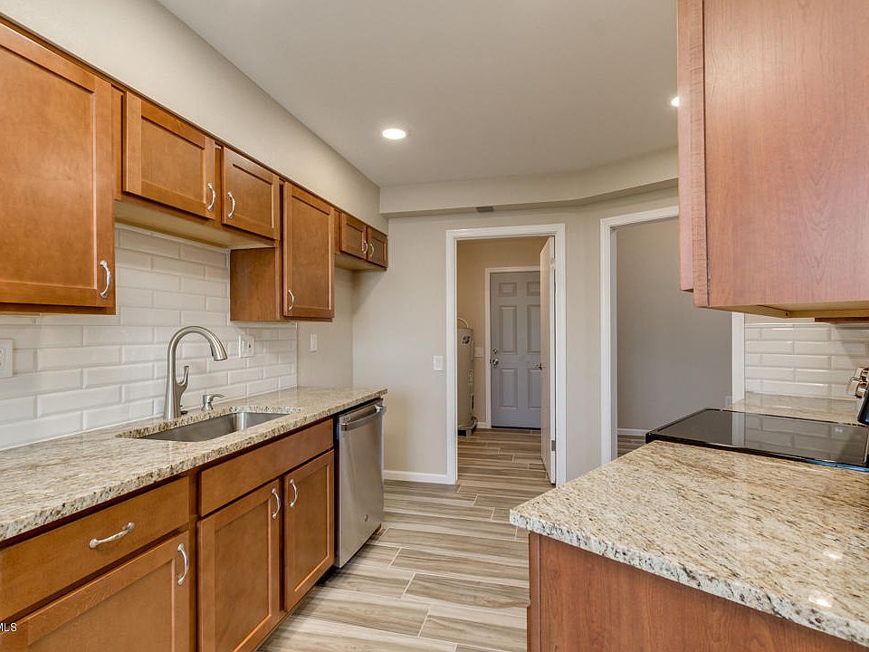 1st image of 11080 W Coggins Dr