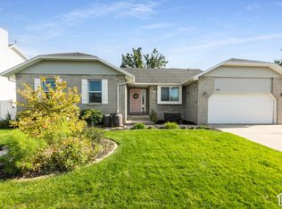 533 W Valley Dr N, Centerville, UT 84014