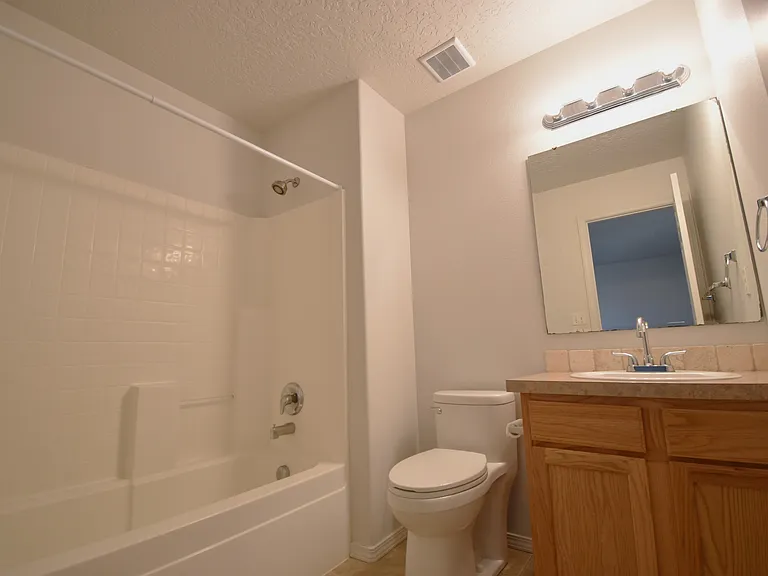 2707 Colfax Dr — Photo 15