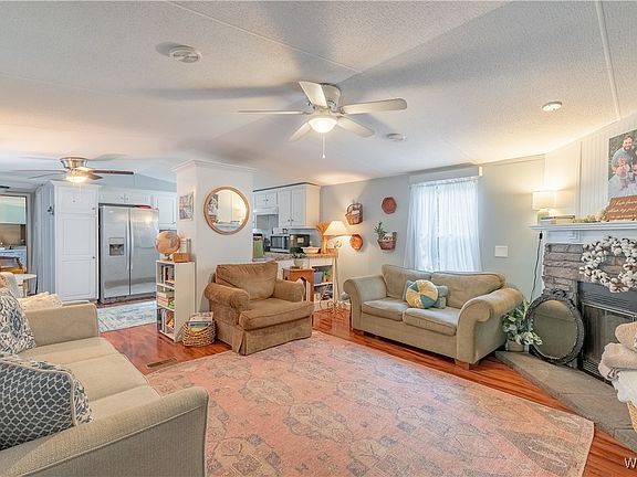 4th image of 5405 Candle Ln