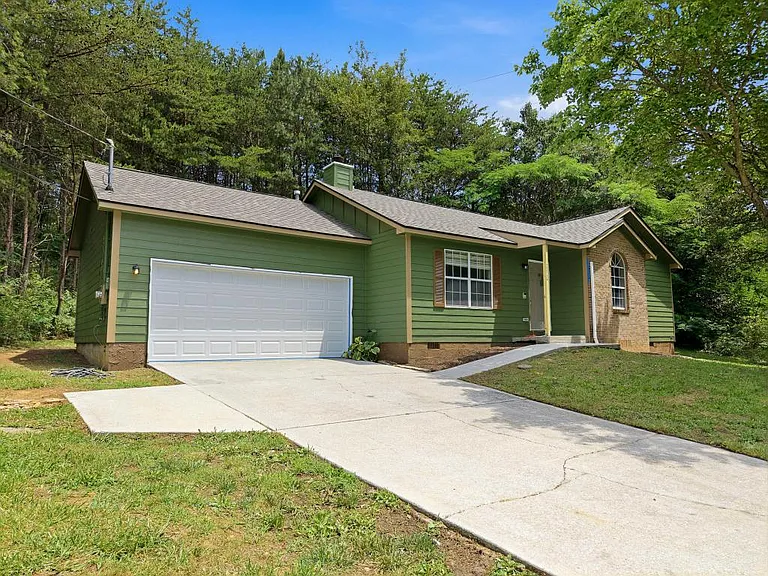 2222 Woods Smith Rd — Photo 5
