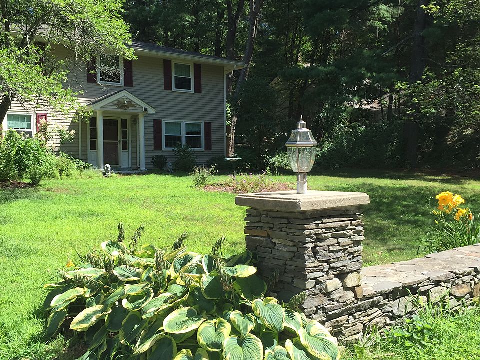 2nd image of 15 Marina Rd