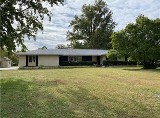 58 Mitchell Ave, Charleston, IL