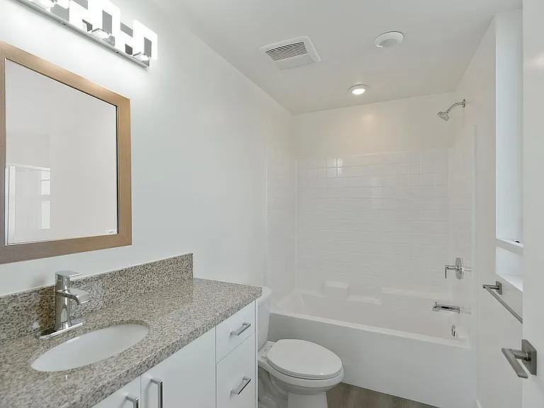 14228 Delano St #0 — Photo 14