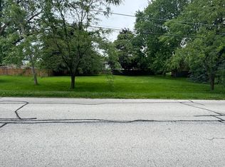 3709 Florida Ave, Gurnee, IL 60031