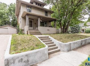 821 W 16th St, Sioux Falls, SD 57104