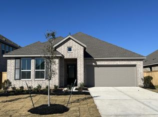 8306 Opal Pond Dr, Angleton, TX 77515