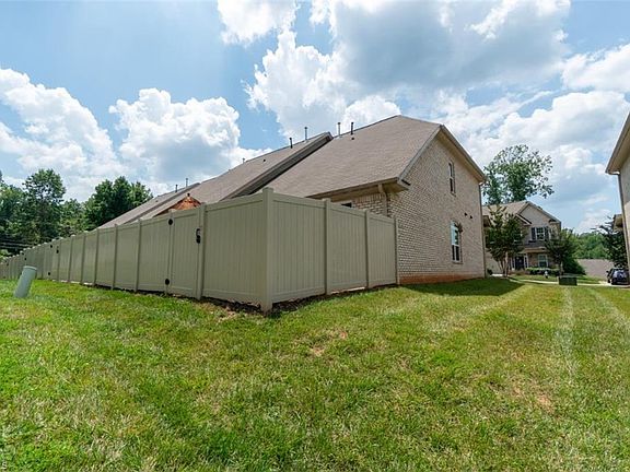 3rd image of 10 Pisgah Forest Cir