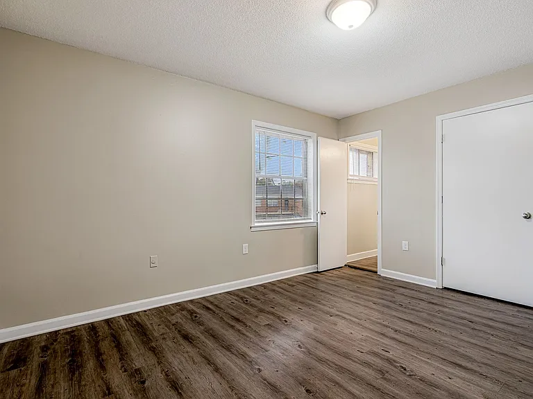 Sherwood Flats — Photo 22