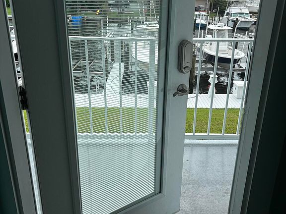 5th image of 108 Paradise Harbour Boulevard #204