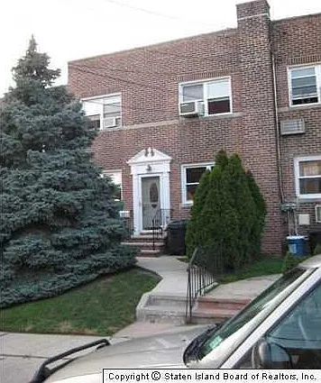 83 Dongan Ave #2 — Photo 1